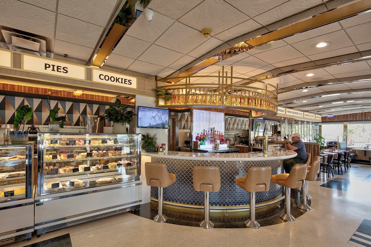 diner-interior-neptune-diner-syosset